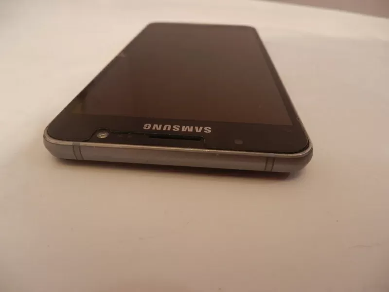 Мобильный телефон Samsung J510 3