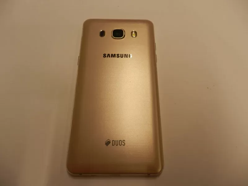 Мобильный телефон Samsung Galaxy J5 2016 Duos SM-J510H 254ВР 2