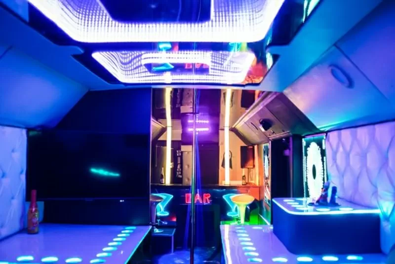 Автобус DANCEBUS MANHATTAN пати бас прокат аренда 2