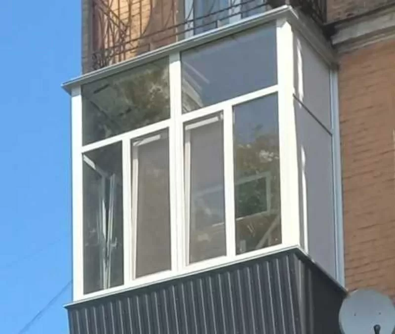 Балкон з розширенням