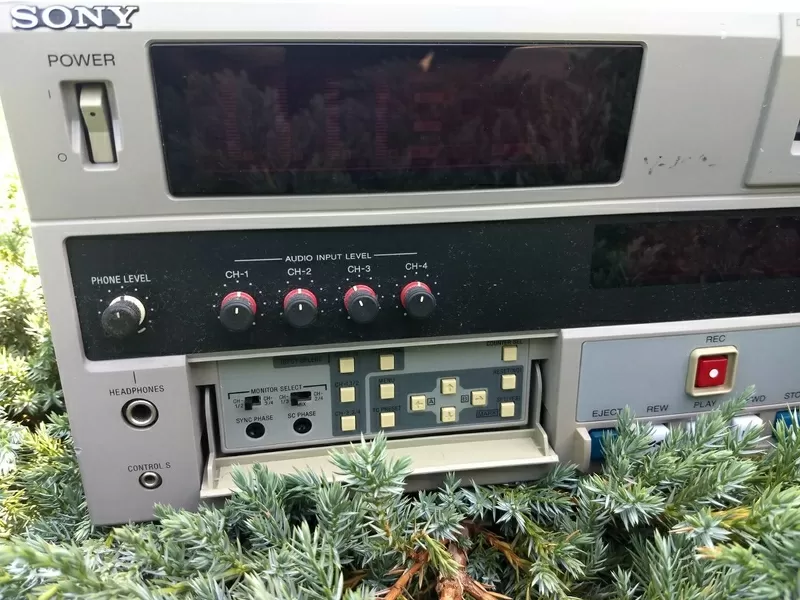 Видеомагнитофон dvcam,  dv,  mini dv Sony DSR-1800AP 9