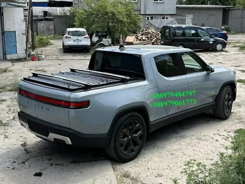 Силова кришка для кузова пікапа Rivian R1T – захист,  стиль та функціон 3