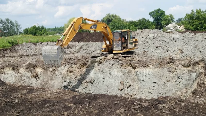 Послуги спецтехніки екскаватора,  бульдозера