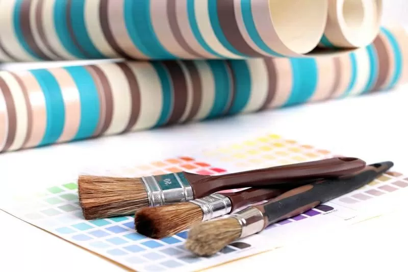 Поклейка шпалер Київ недорого