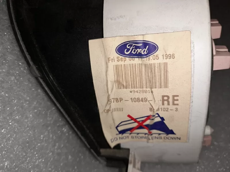 Приборна панель Ford Mondeo mk 1-2 1, 6-1.8 2