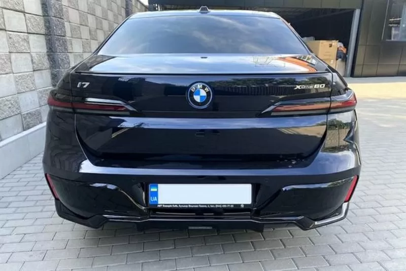 Авто на свадьбу BMW i7 xDrive прокат без водителя 7