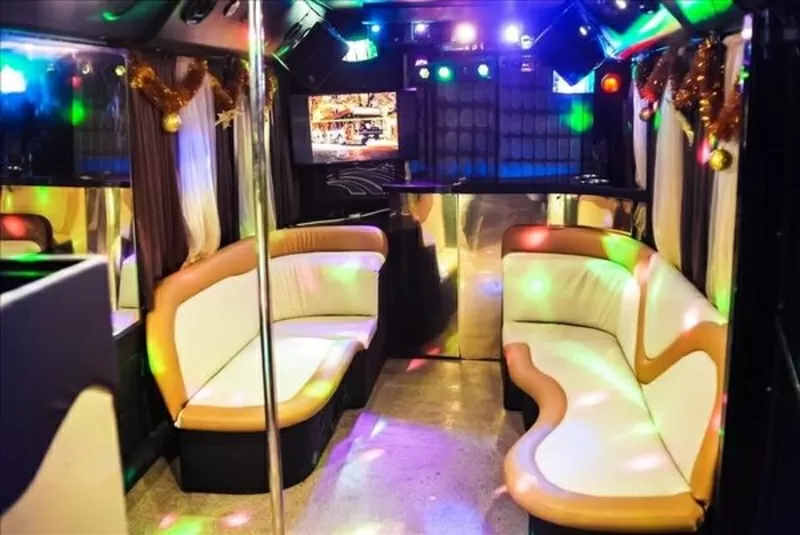 064 Заказать автобус Party Bus Golden Prime на детский день рождения 8
