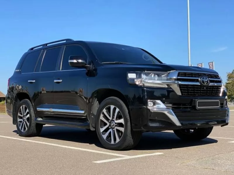 254 Внедорожник Toyota Land Cruiser 200 прокат без водителя