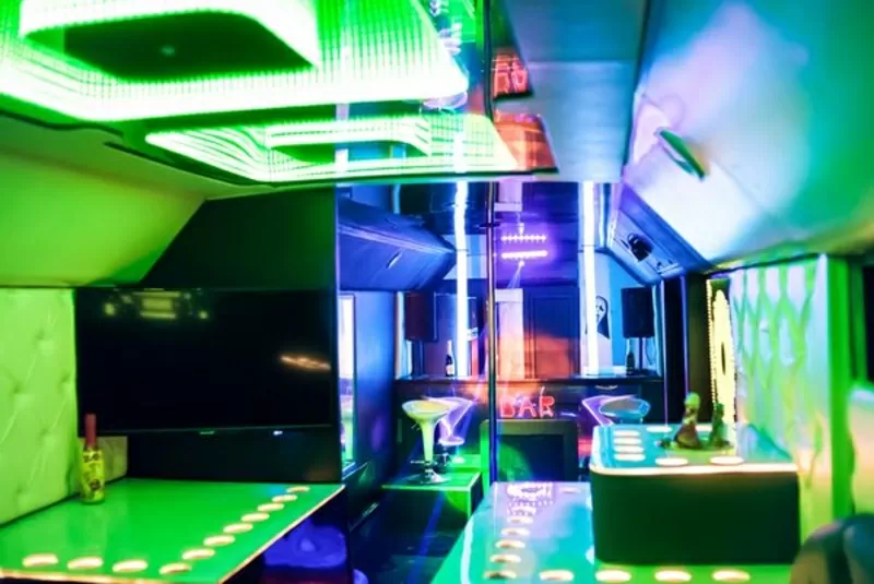 Автобус Dancebus Manhattan пати бас аренда на день рождения ребенка 4