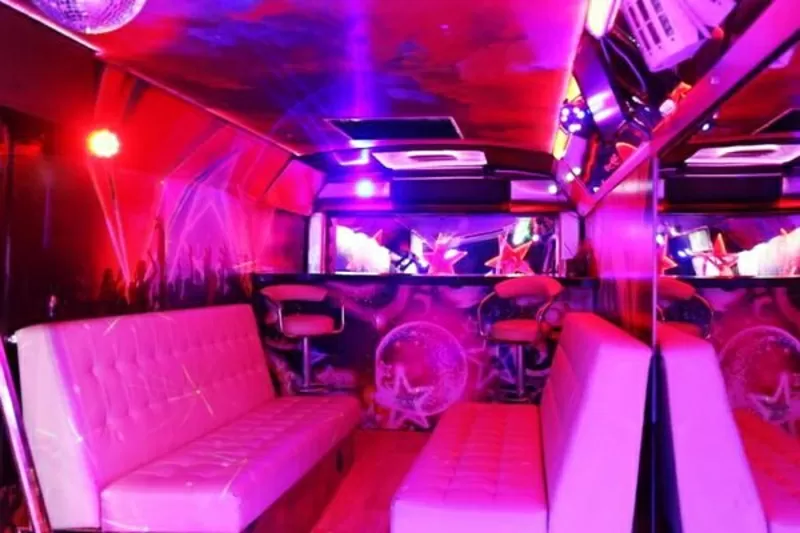 Автобус Party Bus Move & Play прокат на детский праздник 9