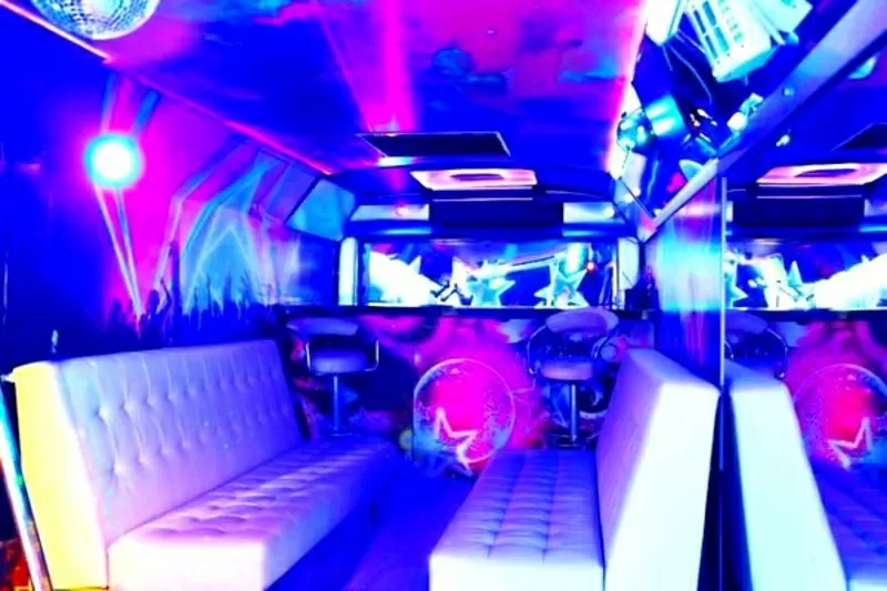 Автобус Party Bus Move & Play прокат на детский праздник 10