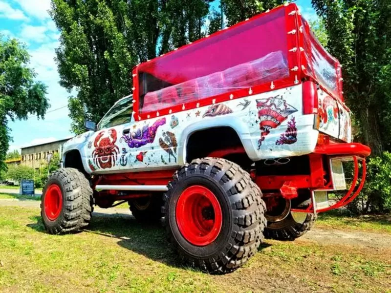 Party Bus Monster truck прокат на день рождения 3