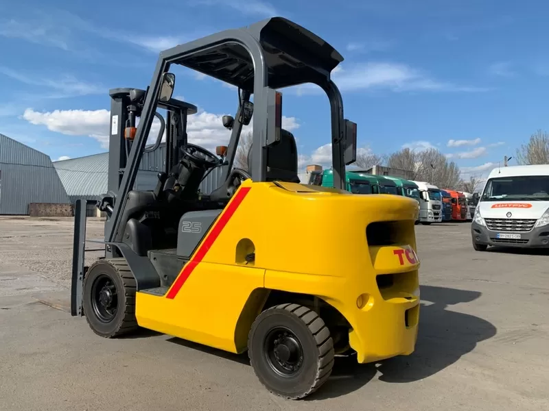 Вилочний автонавантажувач TCM (Nissan),  2017 року 3