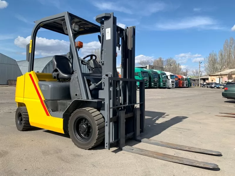 Вилочний автонавантажувач TCM (Nissan),  2017 року 5