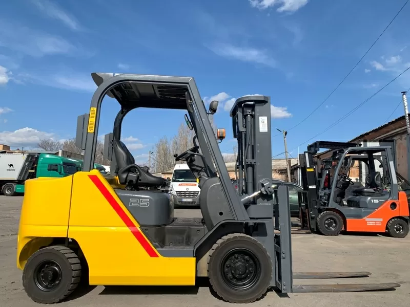 Вилочний автонавантажувач TCM (Nissan),  2017 року 6