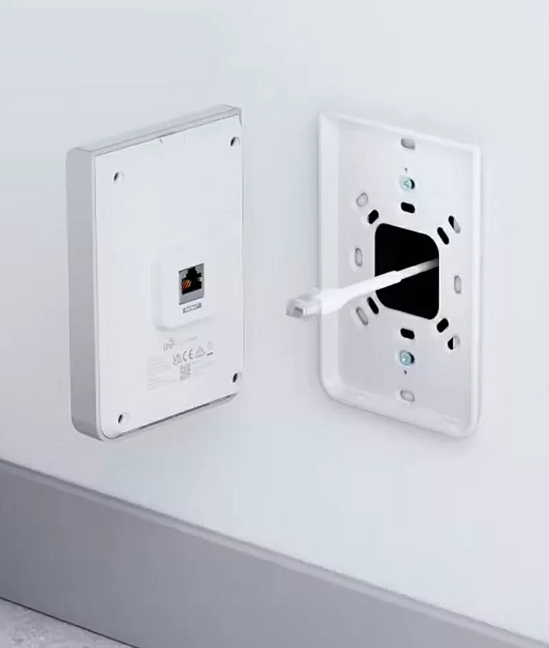 Точка доступа UniFi U7 In-Wall с доставкой