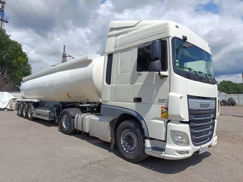 Послуги з перевезення рідких добрив та інших рідких вантажів