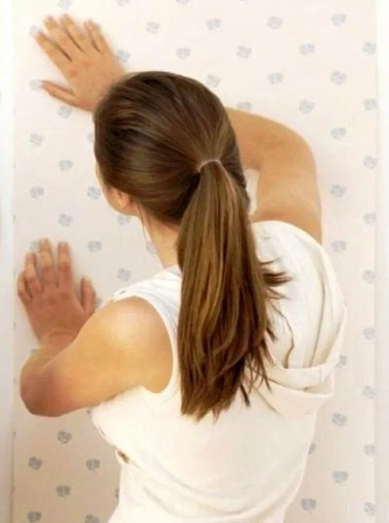 Поклейка шпалер недорого Київ 