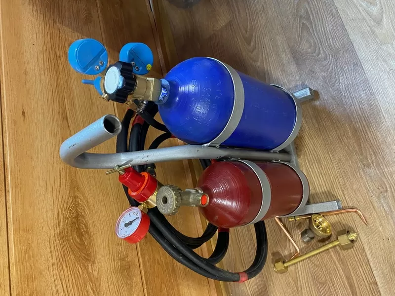 Комплект газозварювальника. Пост. 4