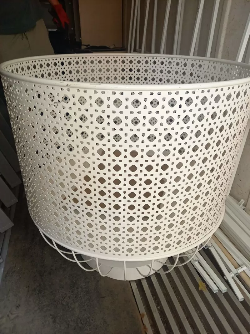 Продам велику вазу-підставку для квітів. 2