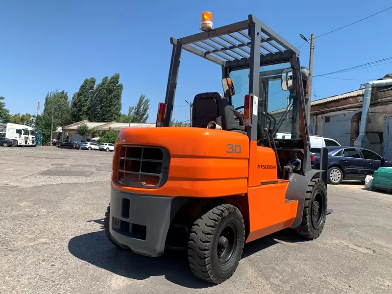 Навантажувач вилковий Mitsubishi на 15 великих нових колесах пневмо 4