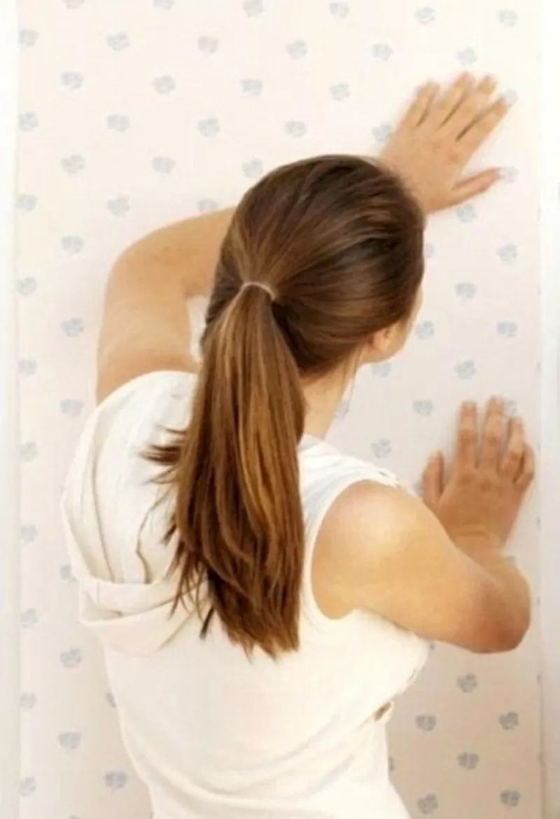 Поклейка шпалер Послуги маляра Київ 