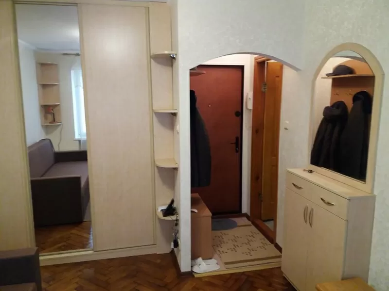 Здаеться гостинка жінці чи дівчині.. 2