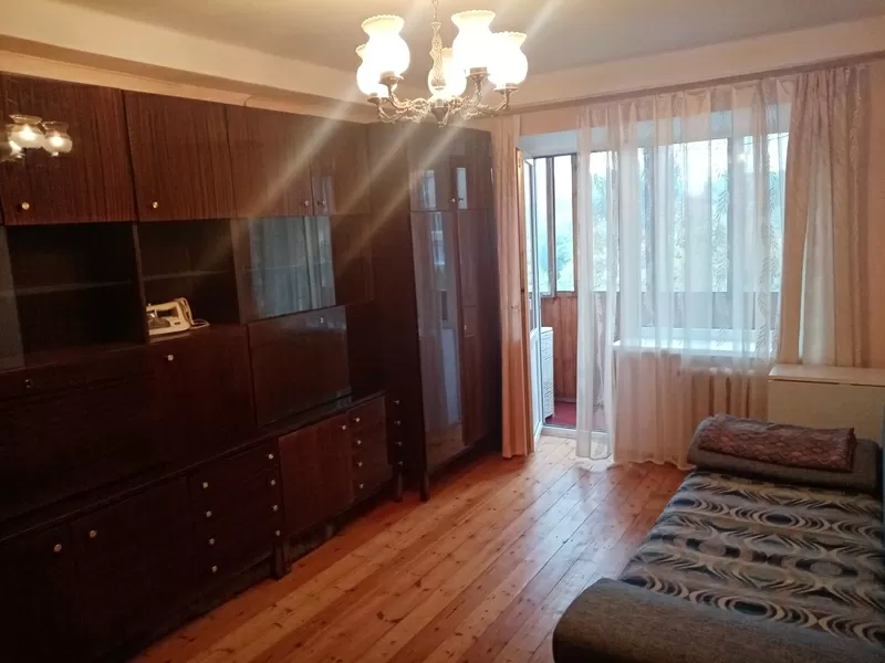 сдам 1 комнатную квартиру метро вокзальная 3