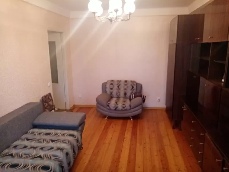 сдам 1 комнатную квартиру метро вокзальная 4