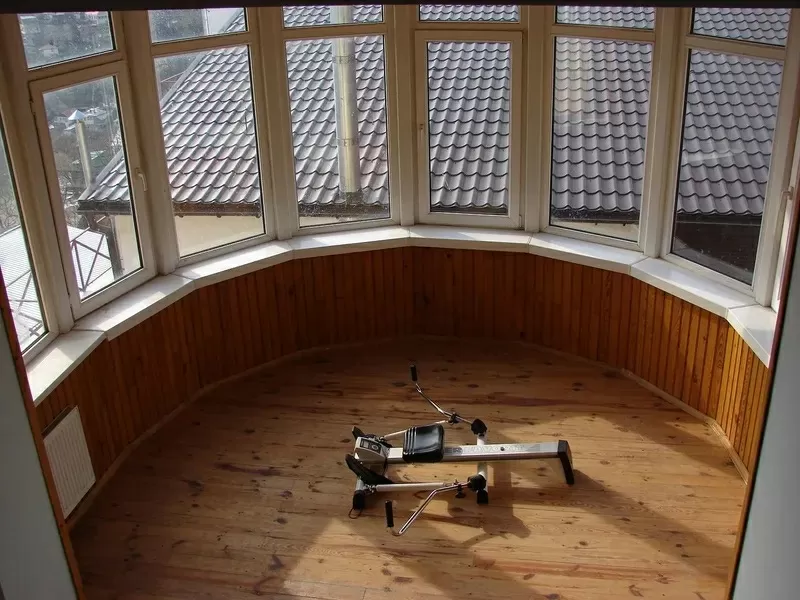 Остекление балконов и лоджий с нестандартными проемами профилем Рехау 2