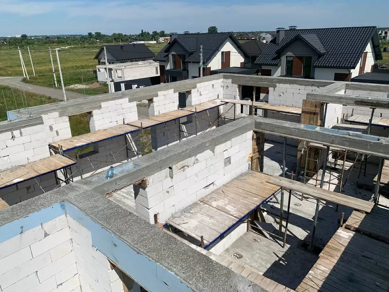 Будівництво будинків - від фундамента до даху 3