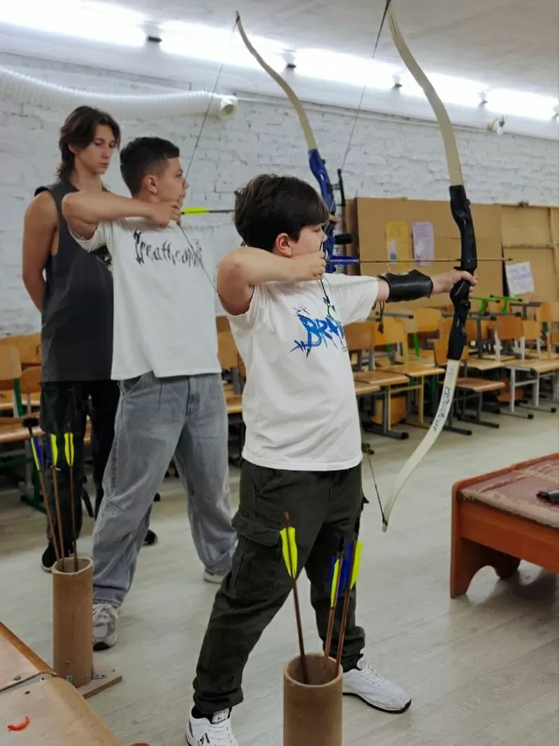 НОВОРІЧНІ СВЯТА У КЛУБІ «ЛУЧНИК» 5