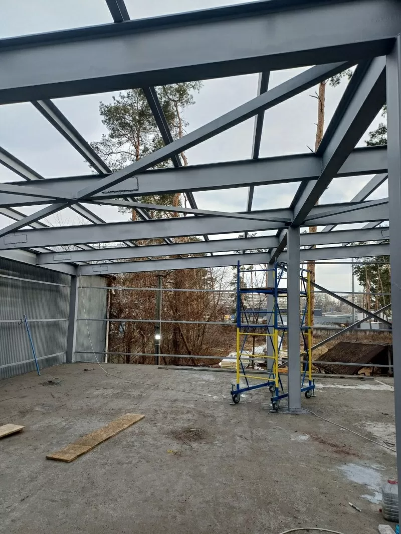 Монтаж сендвіч-панелей,  металоконструкцій,  профлист 4