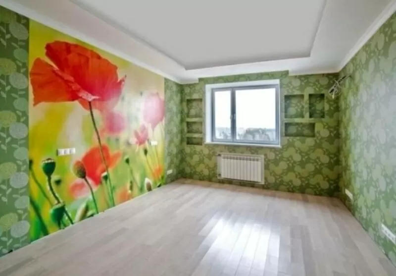 Поклейка вінілових флізелінових шпалер 