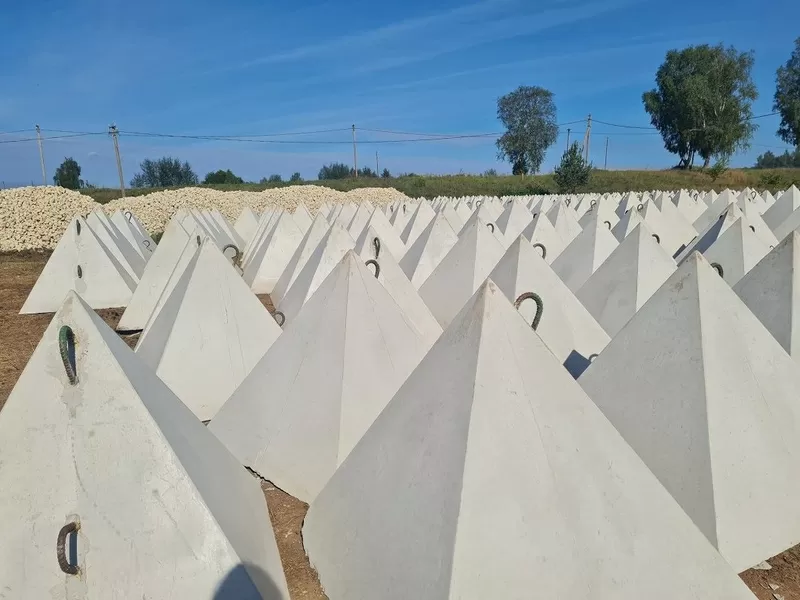 Зуби Дракона- Бетонний Тетраедр