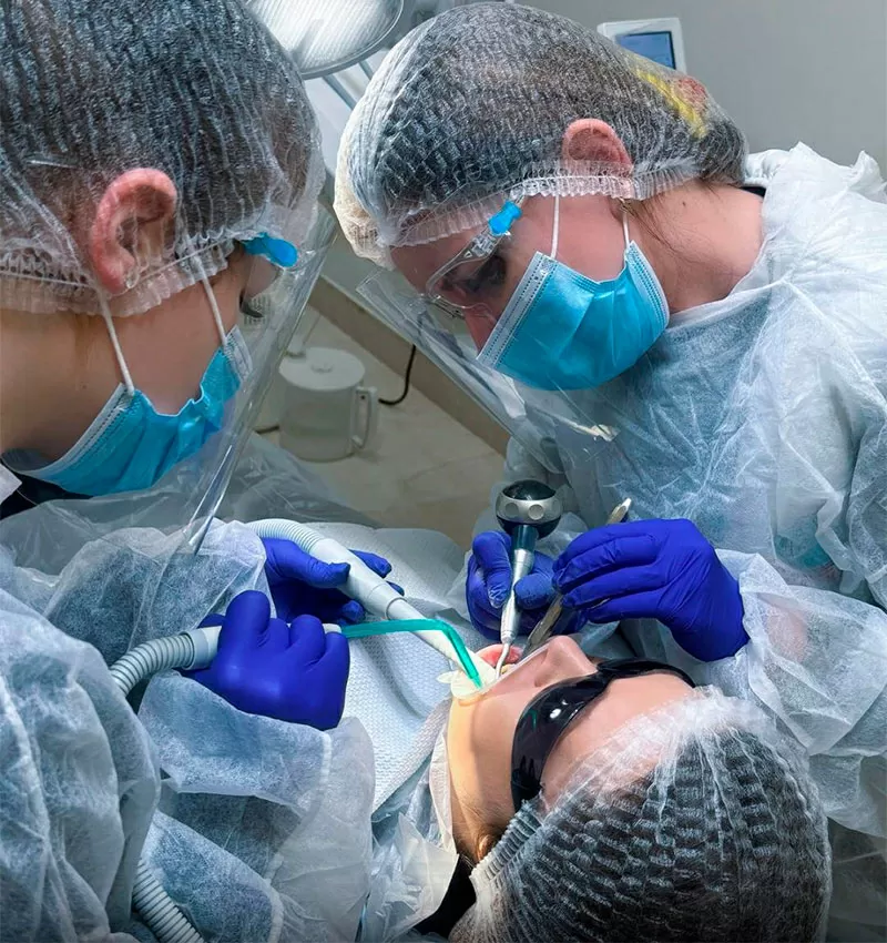 Високоякісне лікування зубів Позняки - послуги стоматологів