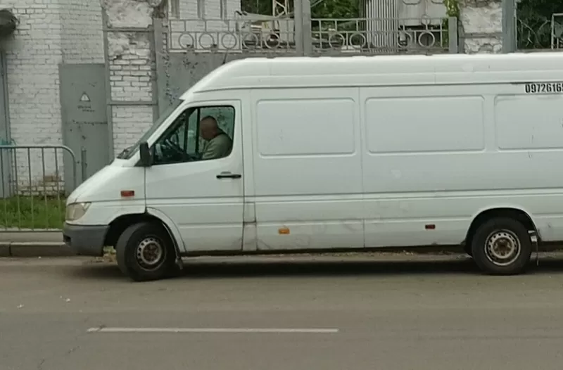 Комплексний Вивіз Сміття та Мотлоху з Гаража у Києві | Свобода від Старих Речей