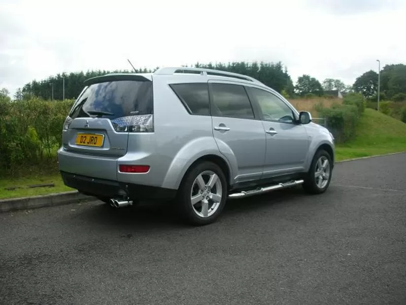 Подножки боковые(Труба со ступом)на Mitsubishi Outlander XL. 