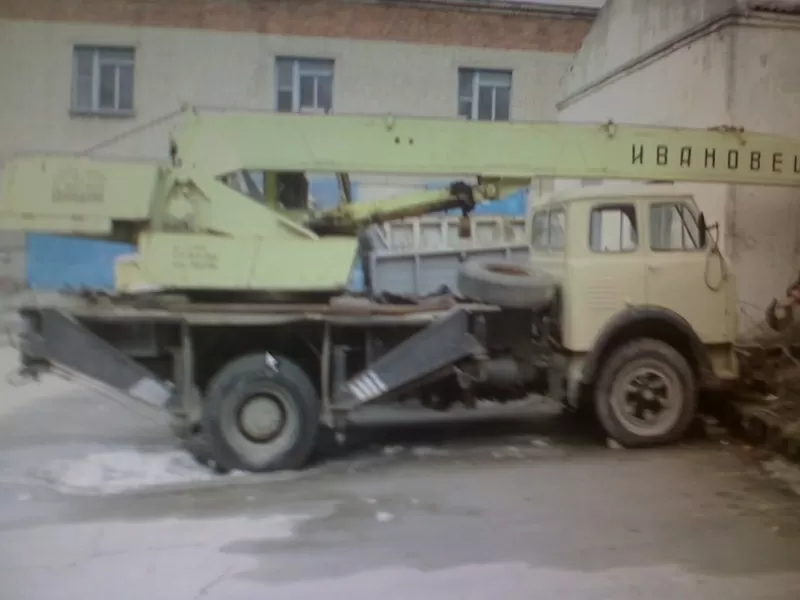 Автокран КС 3577  на базе Маза 5334 Ивановец телескоп 14 тонн 
