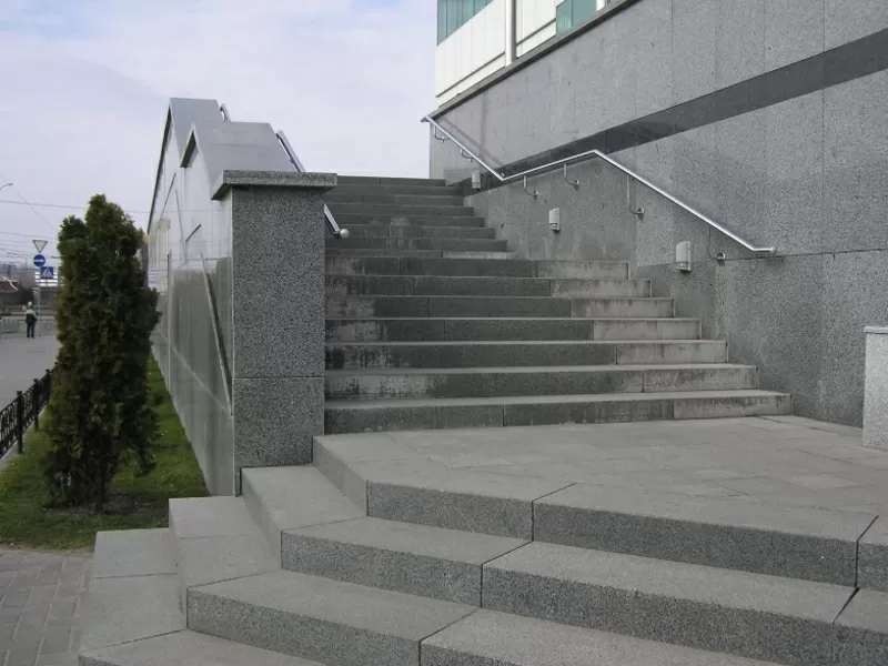 Облицовочные работы гранитом и мрамором 7