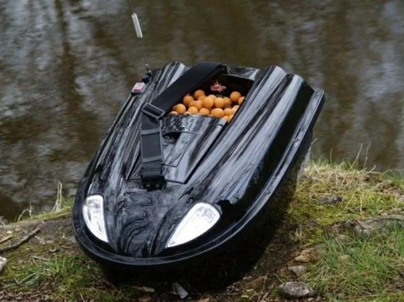 Радиоуправляемый кораблик для завоза корма и оснастки CARPBOAT SMALL 10