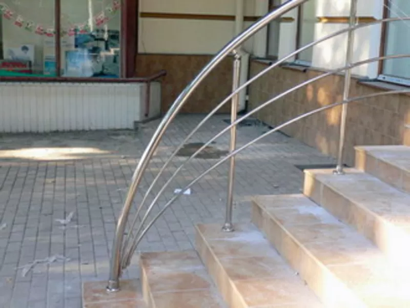 Перила и поручни из нержавеющей стали