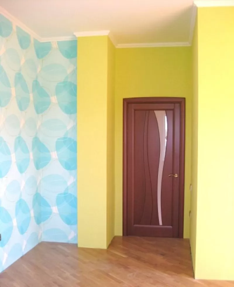 Установка дверей. Киев. Поклейка обоев. (063) 753-87-39