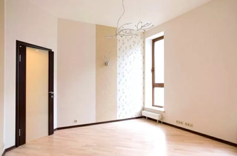 Плиточные - 90 грн. Киев. Поклейка обоев.  093-833-83-20