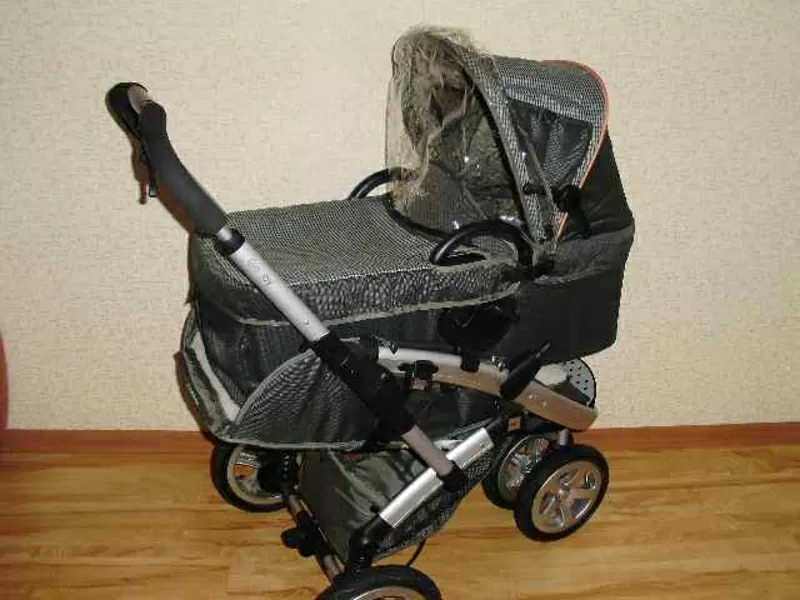 Коляска  Geoby JOSS в ОТЛИЧНОМ СОСТОЯНИИ 1450 грн. тел. 8095 321 88 88