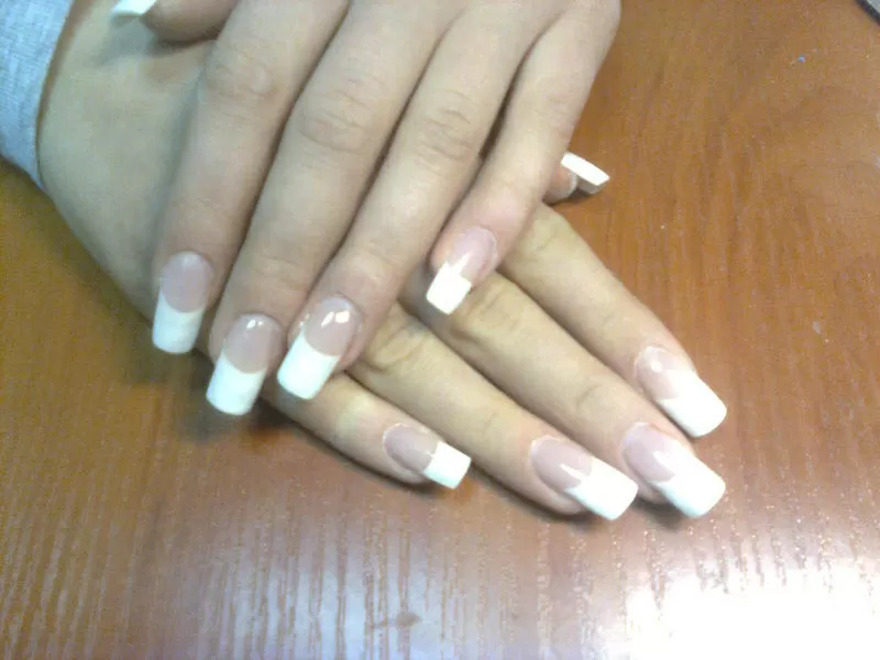 Наращивание ногтей