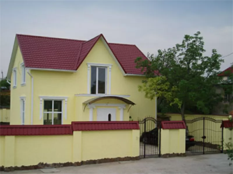 Продам свой дом с видом на озеро.