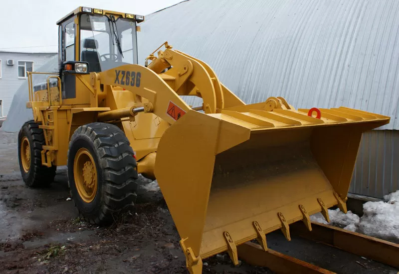 Фронтальный погрузчик 3 тонны