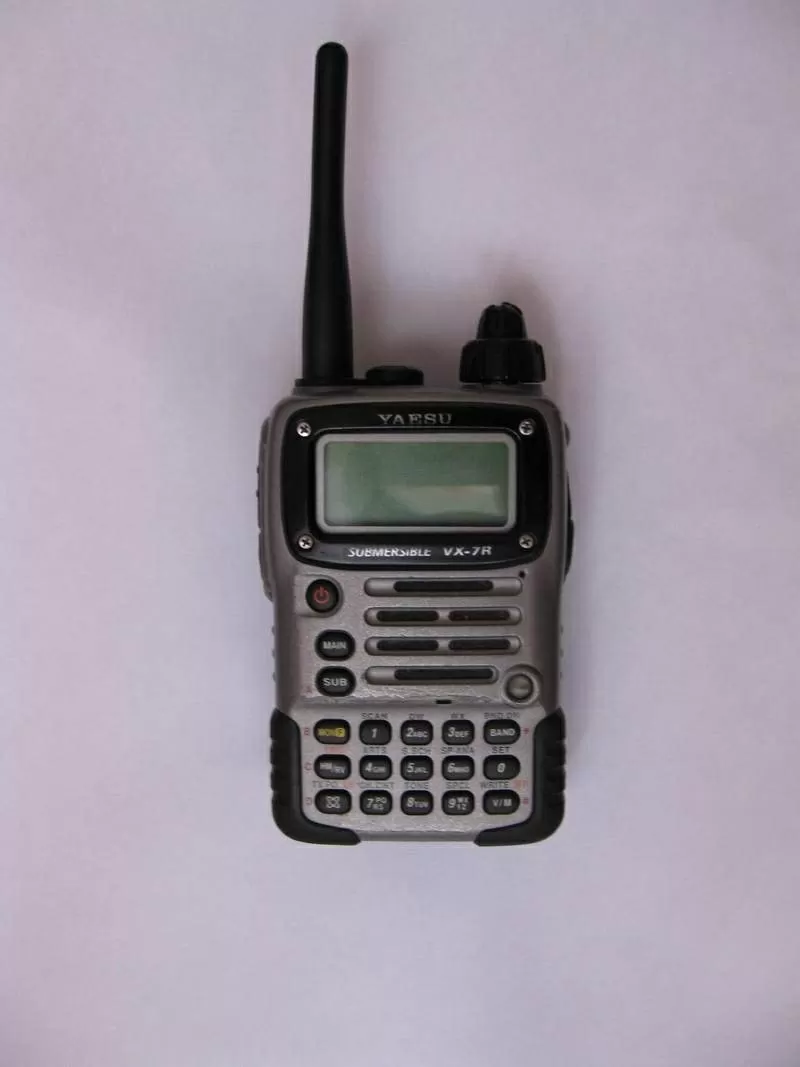 продам радиостанцию Yaesu Vx-7r 