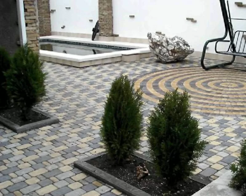 Укладка тротуарной плитки